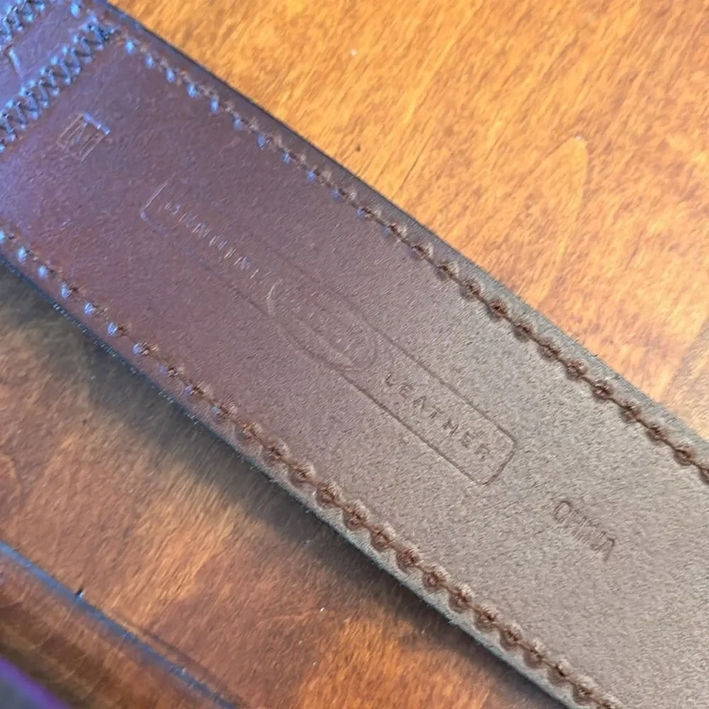 NEW. Fossil Key Grommets Brown Leather Belt - M